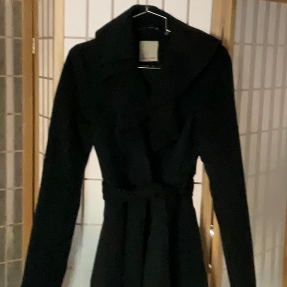 Charcoal grey 3/4 length wool coat, ruffled collar, ruffle and button cuffs - Picture 6 of 6